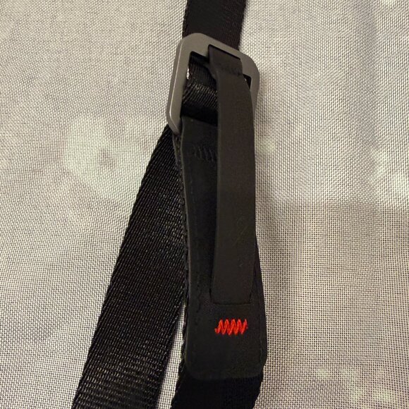 Peak Design Leash Camera Strap (Black) + Bonus Cinch Strap – Quick-Release Sling - Picture 2 of 7